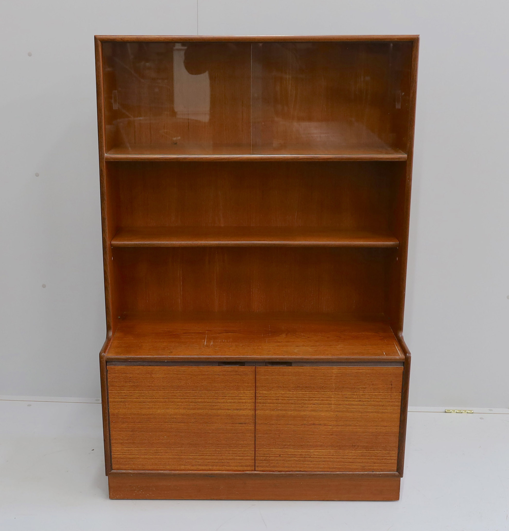 A mid century G Plan teak wall unit, width 91cm, depth 41cm, height 140cm